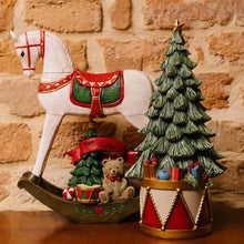 Görseli Galeri görüntüleyiciye yükleyin, Ayıcık Dekorlu Sallanan At Figürü V2