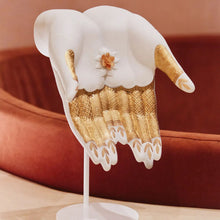 Görseli Galeri görüntüleyiciye yükleyin, Bolluk Bereket Mudra Heykeli V2