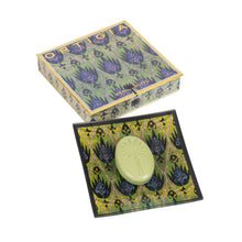 Görseli Galeri görüntüleyiciye yükleyin, Desenli Cam Tabak Altlıklı Zeytinyağlı Katı Sabun Seti