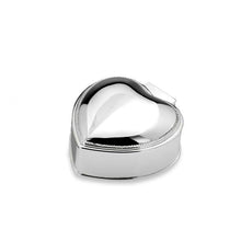 Görseli Galeri görüntüleyiciye yükleyin, Kalp İnci Kenarlı Kapaklı Kutu