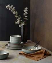 Görseli Galeri görüntüleyiciye yükleyin, Açık Yeşil Kapuçino Fincanı ve Tabağı