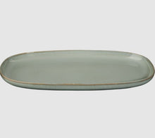 Görseli Galeri görüntüleyiciye yükleyin, Açık Yeşil Oval Servis Tabağı