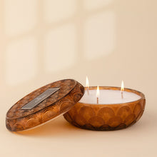 Görseli Galeri görüntüleyiciye yükleyin, Cherx Sandal Ağacı Kokulu Cam Kapaklı Mum