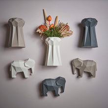 Görseli Galeri görüntüleyiciye yükleyin, Satranç Siyah Vezir Vazo