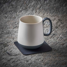 Görseli Galeri görüntüleyiciye yükleyin, Siyah Kare Deri Bardak Altlığı