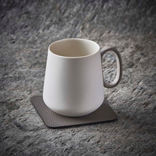 Görseli Galeri görüntüleyiciye yükleyin, Vizon Kare Deri Bardak Altlığı