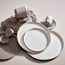 Görseli Galeri görüntüleyiciye yükleyin, Yuvarlak Taş Fildişi Yemek Tabağı