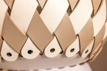 Görseli Galeri görüntüleyiciye yükleyin, Vizon ve Fildişi Deri Sepet 60x30 cm