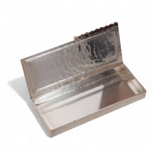 Görseli Galeri görüntüleyiciye yükleyin, 1889–1980 Bronz Üzeri Gümüş Kaplama Kutu 2