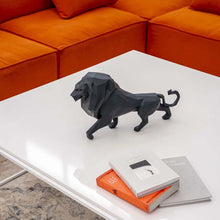 Görseli Galeri görüntüleyiciye yükleyin, Mat Siyah Aslan Heykeli V4