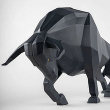 Görseli Galeri görüntüleyiciye yükleyin, Mat Siyah Boğa Heykeli V4