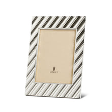 Görseli Galeri görüntüleyiciye yükleyin, Maxime Orta Boy Platin Çerçeve