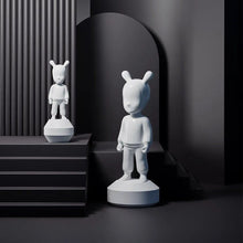 Görseli Galeri görüntüleyiciye yükleyin, Misafir Büyük Beyaz Heykel V3