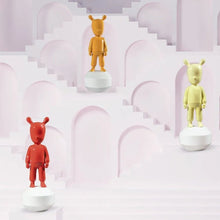 Görseli Galeri görüntüleyiciye yükleyin, Misafir Küçük Kırmızı Heykel V3