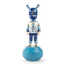 Görseli Galeri görüntüleyiciye yükleyin, Misafir by Kzeng Jiang Küçük Heykel