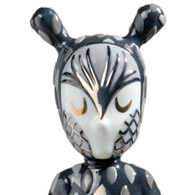 Görseli Galeri görüntüleyiciye yükleyin, Misafir by Rolito Küçük Heykel V2