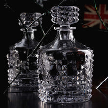 Görseli Galeri görüntüleyiciye yükleyin, Noblesse Punk Viski Şişesi 3