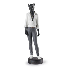 Görseli Galeri görüntüleyiciye yükleyin, Panter Kadın Heykeli