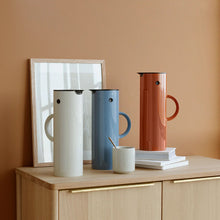 Görseli Galeri görüntüleyiciye yükleyin, Krem Mavi Turuncı Termos