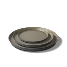 Görseli Galeri görüntüleyiciye yükleyin, Yuvarlak Siyah Taş Parlak Orta Boy Tabak