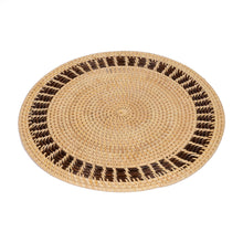 Görseli Galeri görüntüleyiciye yükleyin, Rattan Kahverengi Bordürlü Rattan Amerikan Servis