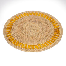 Görseli Galeri görüntüleyiciye yükleyin, Rattan Sarı Bordürlü Rattan Amerikan Servis