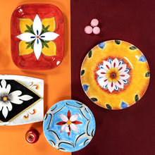 Görseli Galeri görüntüleyiciye yükleyin, Infinito Çok Renkli Servis Tabağı