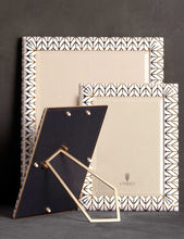 Görseli Galeri görüntüleyiciye yükleyin, Chevron Altın Küçük Boy Çerçeve