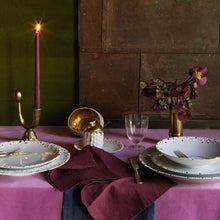 Görseli Galeri görüntüleyiciye yükleyin, Haas Mojave Beyaz ve Altın Çorba Tabağı