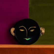 Görseli Galeri görüntüleyiciye yükleyin, Kelly Behun Face Pirinç Tepsi