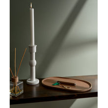 Görseli Galeri görüntüleyiciye yükleyin, Bej Oval Deri Metal Tutamaçlı Servis 30x18 cm