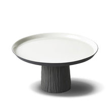 Görseli Galeri görüntüleyiciye yükleyin, Esma Dereboy Ağaç Ayaklı Büyük Boy Yuvarlak Tabak Siyah Fildişi Siyah Mat Parlak