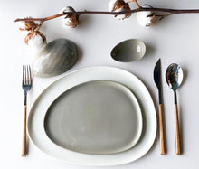 Görseli Galeri görüntüleyiciye yükleyin, Amorf Taş Parlak Küçük Boy Tabak