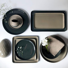 Görseli Galeri görüntüleyiciye yükleyin, Parlak Taş Kare Küçük Boy Tabak