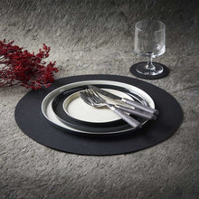 Görseli Galeri görüntüleyiciye yükleyin, Esma Dereboy Siyah Yuvarlak Deri Amerikan Servis