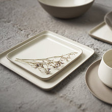 Görseli Galeri görüntüleyiciye yükleyin, Parlak Taş ve Fildişi Kare Küçük Tabak