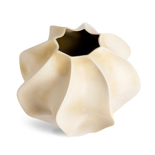 Görseli Galeri görüntüleyiciye yükleyin, DUO Vazo Krem Rengi 3
