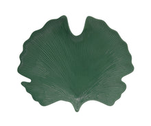 Görseli Galeri görüntüleyiciye yükleyin, Yeşil Yaprak Şeklinde Porselen Servis Tabağı
