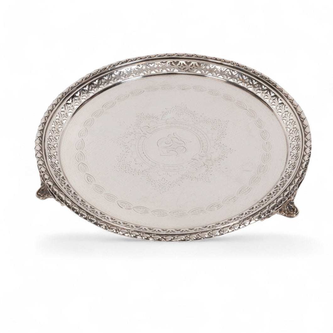 Mappin Brothers Damgalı İngiliz Sheffield Ajur ve Kalem İşçilikli Ayaklı Tepsi