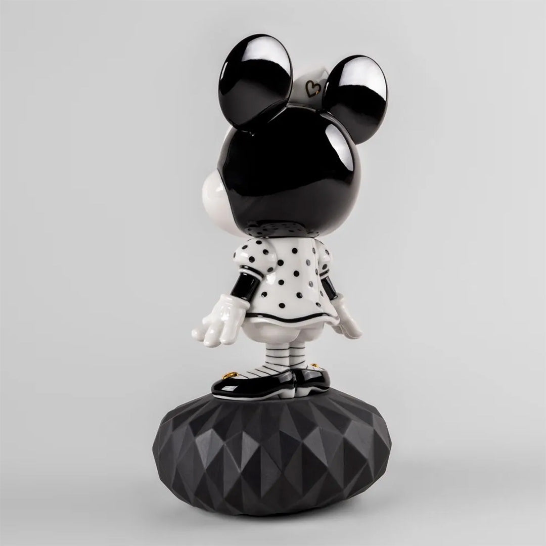 Minnie Mouse Heykeli V3