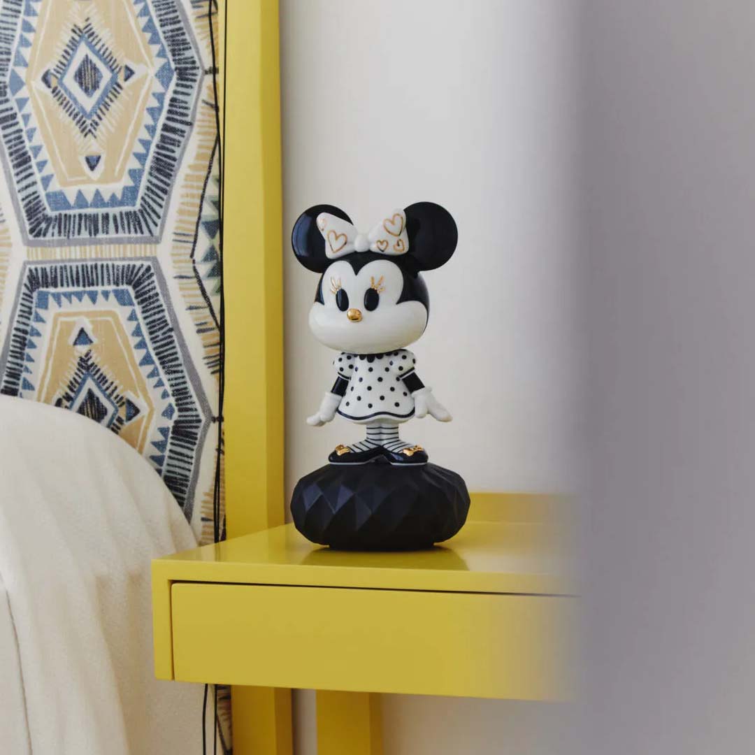 Minnie Mouse Heykeli V4