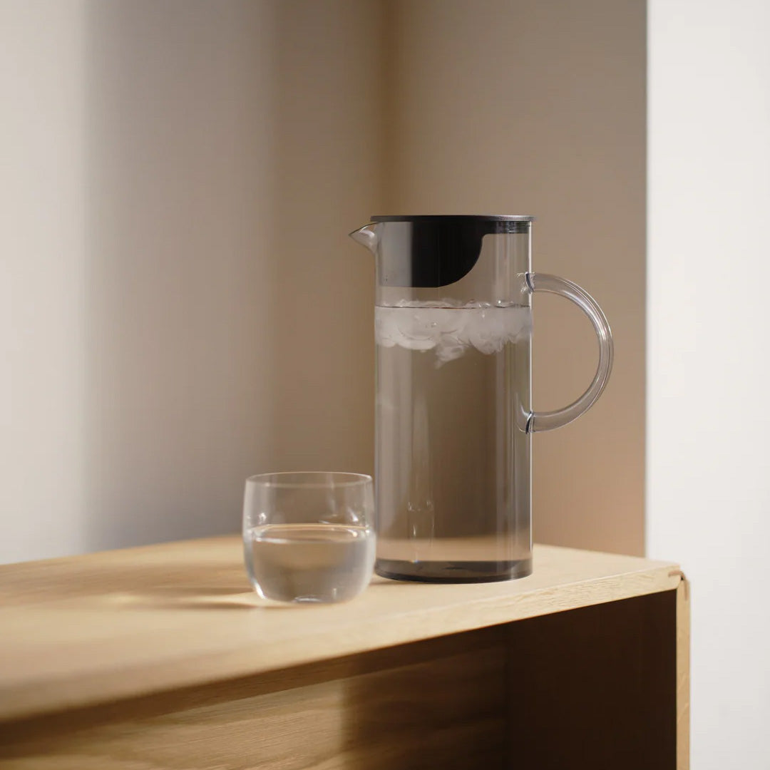 Stelton Em77 Gri Kapaklı Sürahi