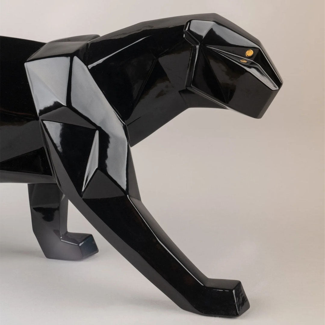 Sırlı Siyah Panter Heykeli V4