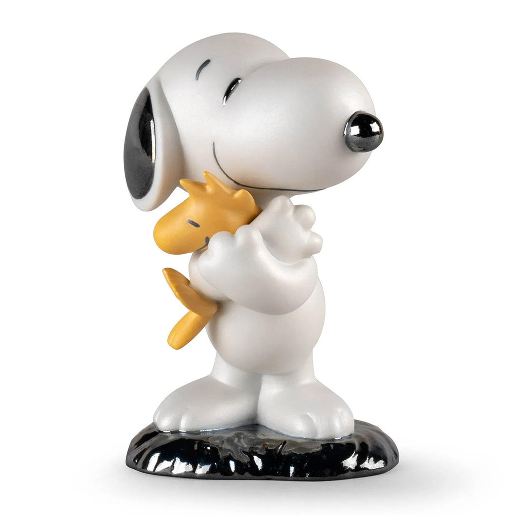 Snoopy Heykelciği