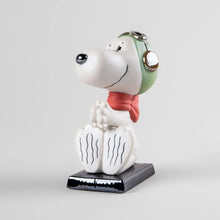Görseli Galeri görüntüleyiciye yükleyin, Uçan Snoopy Heykeli V3
